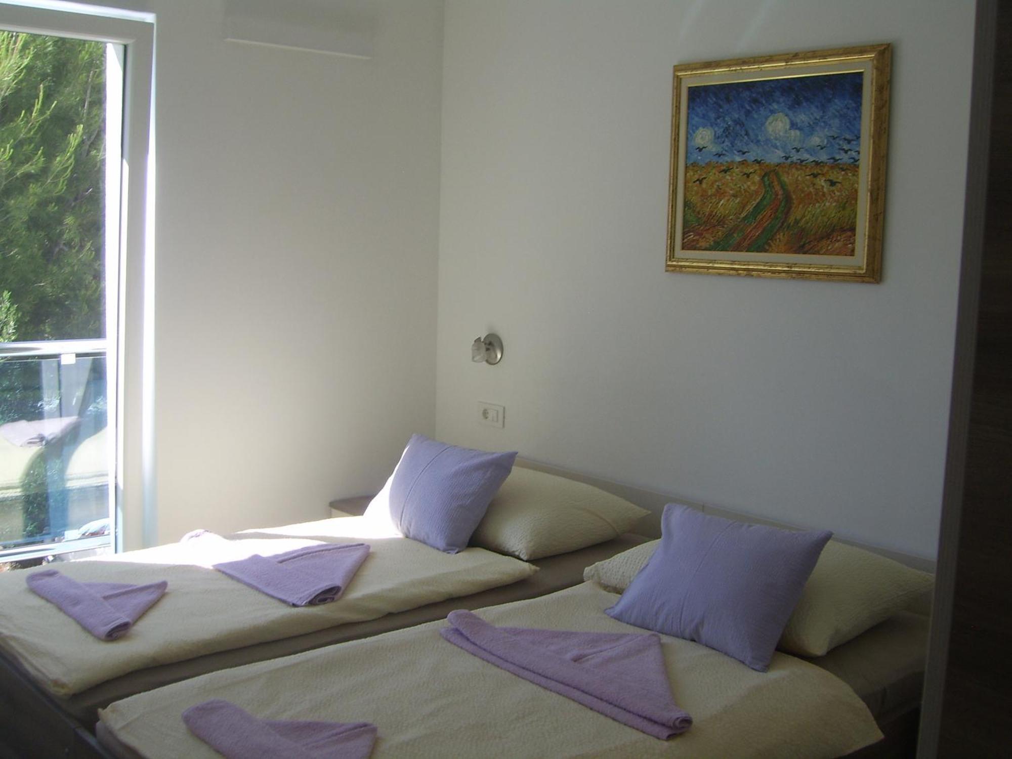 Apartments Villa Erik Rogoznica  Rum bild